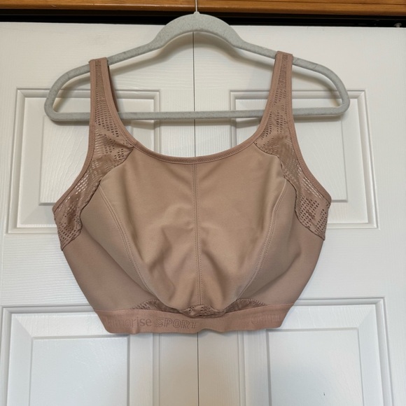 Glamorise MagicLift Seamless Wirefree Nude Sports Bra - Picture 1 of 5
